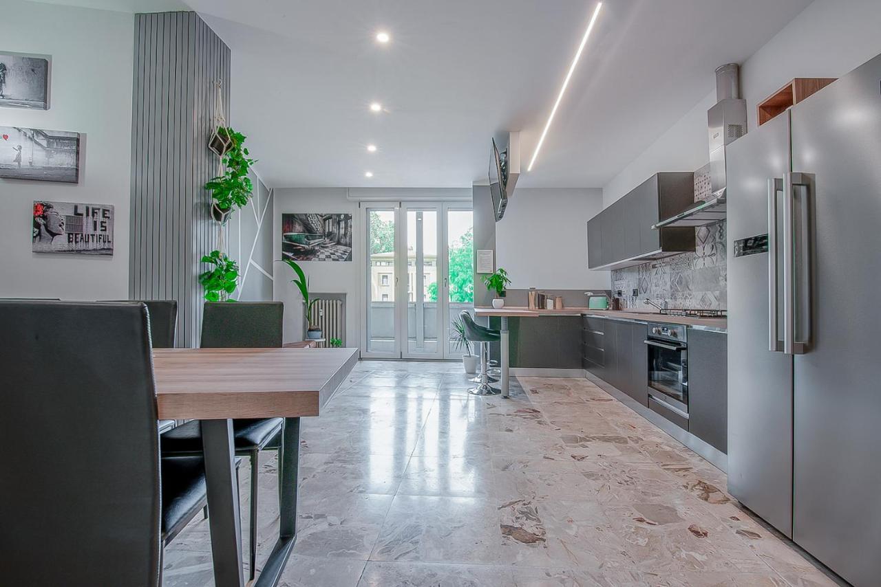 Alle Porte Del Centro - Guest House - Reggio Emilia - Ingresso Centro Storico - Parcheggio Gratuito Ngoại thất bức ảnh