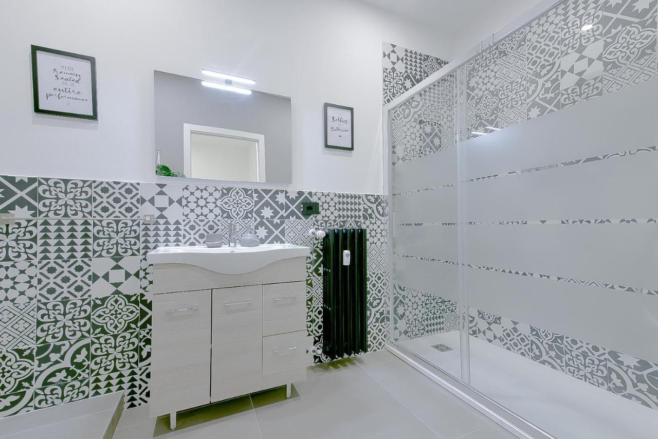 Alle Porte Del Centro - Guest House - Reggio Emilia - Ingresso Centro Storico - Parcheggio Gratuito Ngoại thất bức ảnh