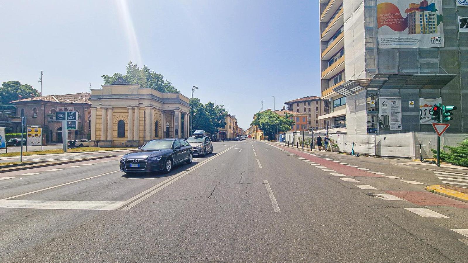 Alle Porte Del Centro - Guest House - Reggio Emilia - Ingresso Centro Storico - Parcheggio Gratuito Ngoại thất bức ảnh